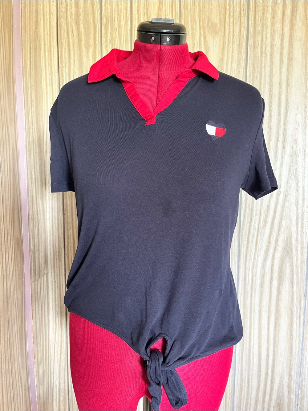 Tommy Hilfiger Navy Red Heart Logo Tie Front Short Sleeve Polo Tee Size L